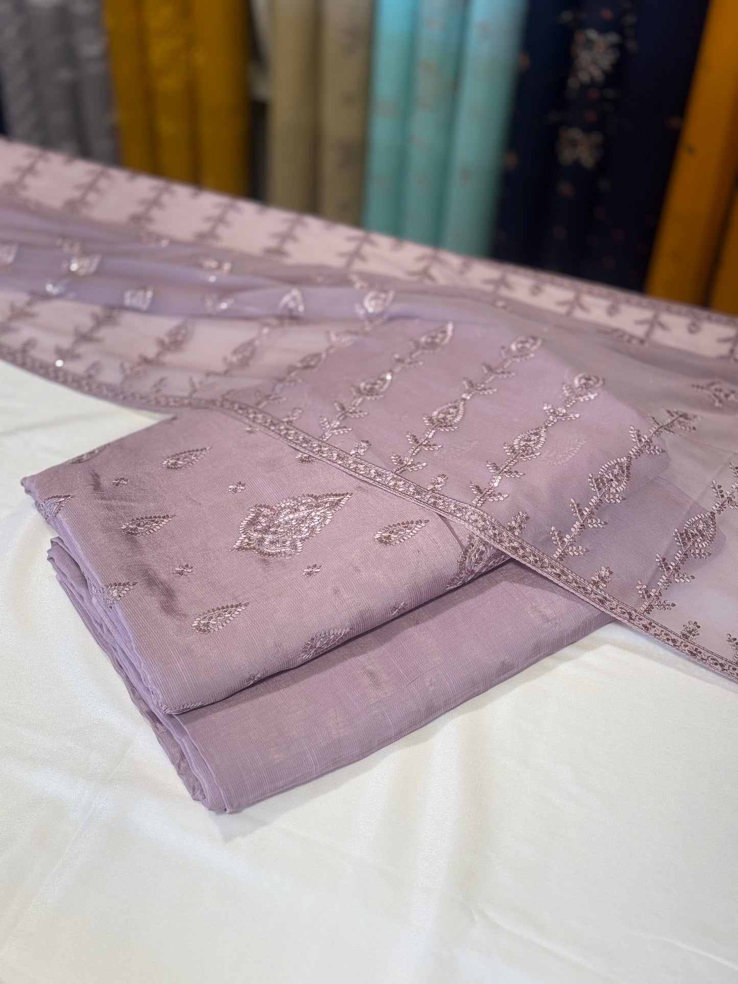 Row Silk 3Ps | Allover Light Buti